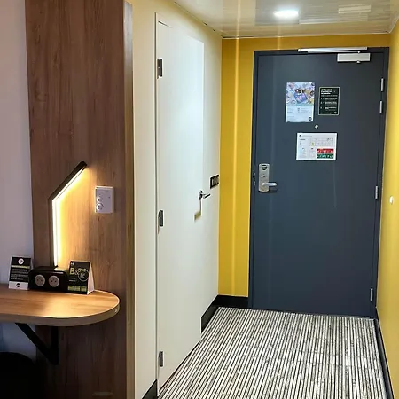 Saint-christophe Gare 3* Cergy